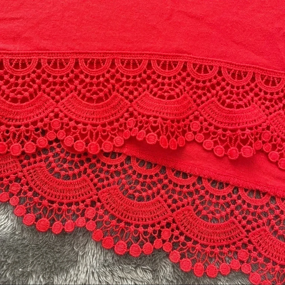 Old Navy Girls Red 3/4 Sleeve Hi-Low Top Crochet Lace Hem Size Large 10-12